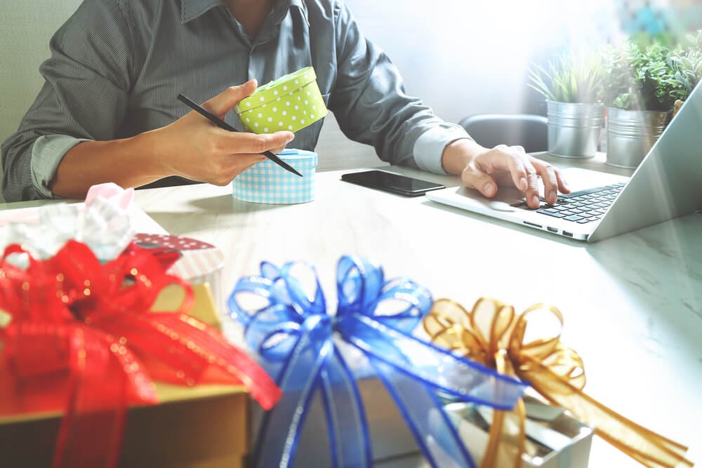 Gift giving Creative Hand choosing and hand with gift. Gift deli
